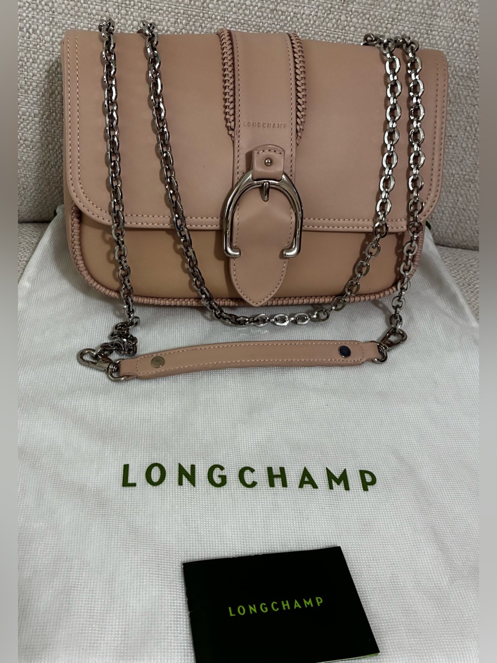 Longchamp NWOT Amazone
ConvertiblePale Rose/Tan Leather Shoulder Bag w/Dust Bag
